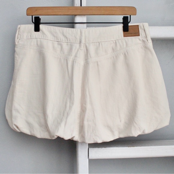 American Eagle Skort Stretch Bubble Mini Mid-Rise Skirt in Cream Beige Size 10 - Picture 3 of 11